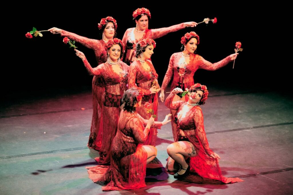 Danse cabaret et burlesque avec Ophélie à Lyon